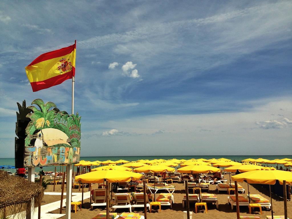 Apartamentos Carmen Teresa Torremolinos Eksteriør bilde